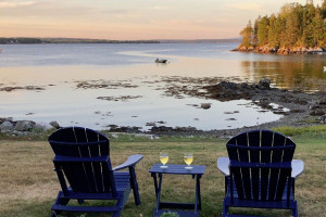 Edgewater Motel & Cottages | On the Beach